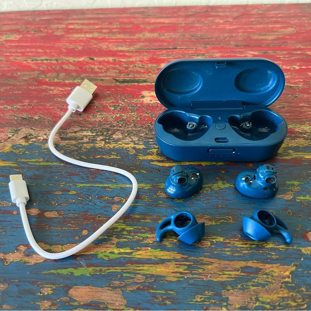 BOSE Sport Earbuds True Wireless In-Ear Earbuds - Baltic Blue EUC Bluetooth Gym